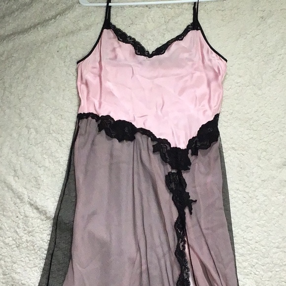 NEW Vtg.💕 Victoria’s Secret Long nightie - Picture 10 of 14
